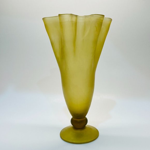 Art Nouveau Vintage Hand-pulled, Hand-blown Yellow Brown Frosted Ruffle Vase - Picture 10 of 10
